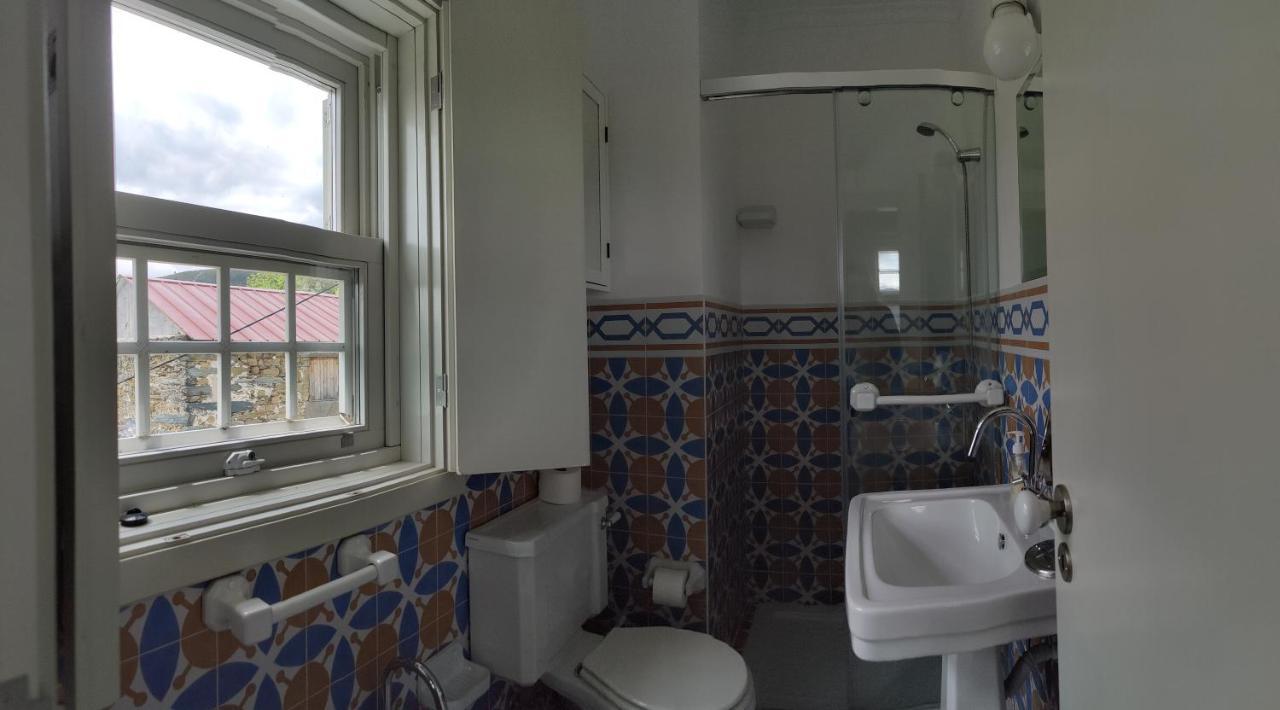 Bed and Breakfast Vila Nazare Каштру-Дайри Экстерьер фото