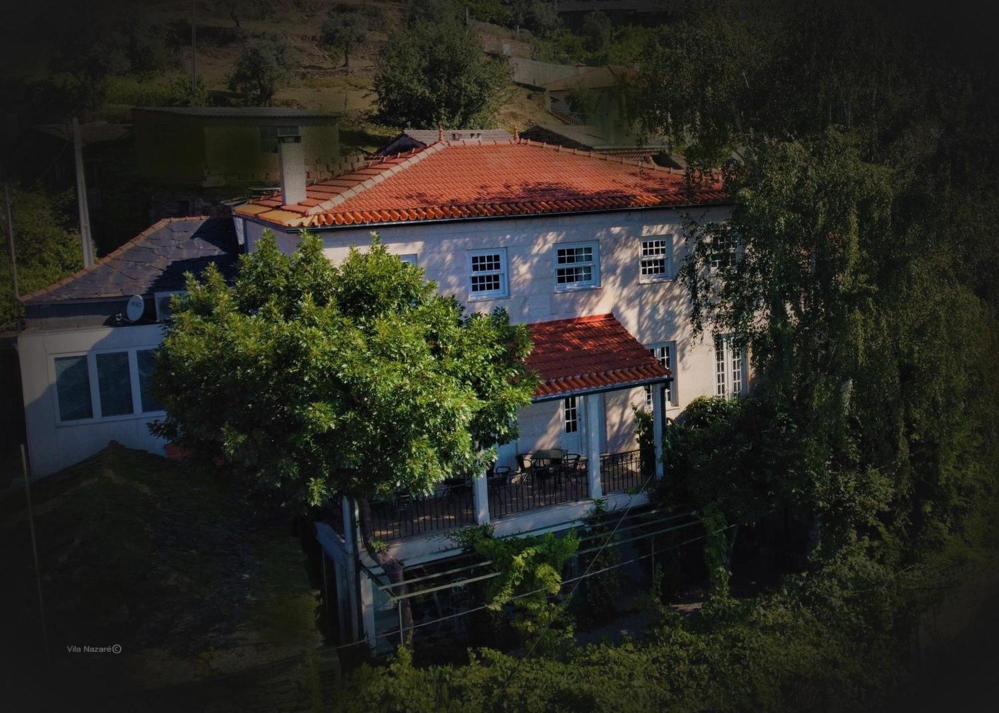 Bed and Breakfast Vila Nazare Каштру-Дайри Экстерьер фото